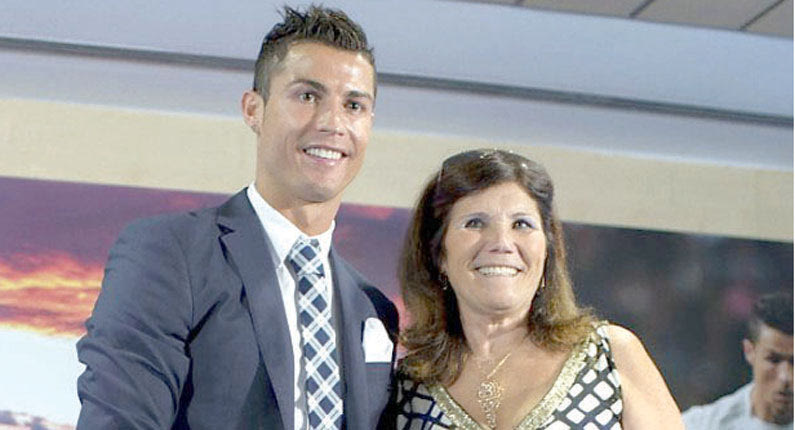 Προσευχές από τη μητέρα του Κριστιάνο Ρονάλντο