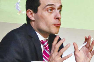 Ο κ. Μιχάλης Κουκουλάκης