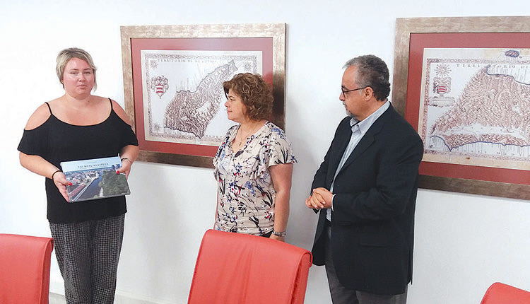 η απονομή των βραβείων για τους νικητές του διαγωνισμού φωτογραφίας