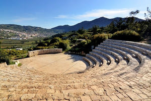 Θέατρο - φουρνί στις Αρχάνες