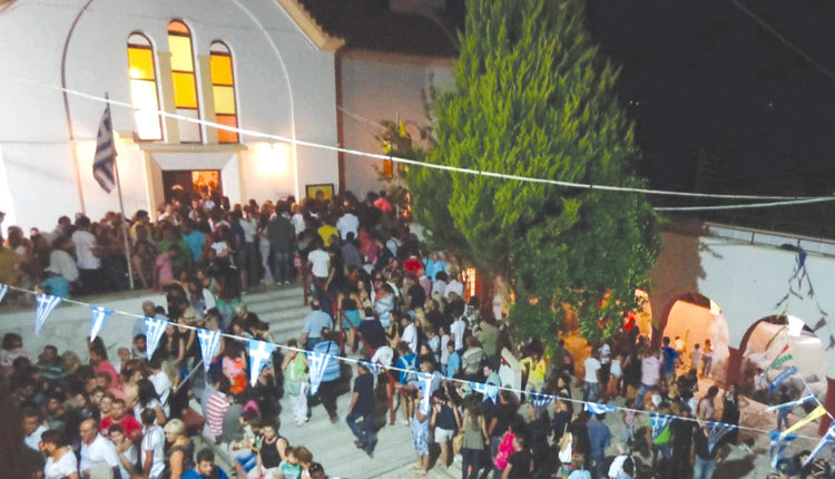 Κατά χιλιάδες συρρέουν και φέτος οι πιστοί στη Βόνη για το πανηγύρι της Αγίας Μαρίνας