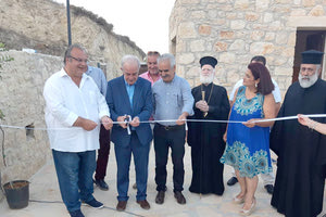 Εγκαινιάστηκε το ανοιχτό θέατρο στον οικισμό Συλλάμου