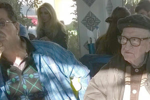 Ο κ. Μαρίνος Βόμβας με τον γιο του Γιάννη