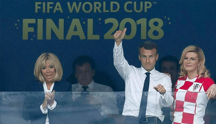 Εμανουέλ Μακρόν και η πρόεδρος της Κροατικής Δημοκρατίας, η Κολίντα Γκραμπάρ-Κιτάροβιτ