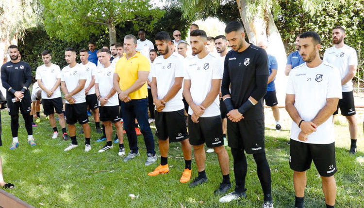  Οι παίκτες του ΟΦΗ στον αγιασμό στο ΒΑΚ