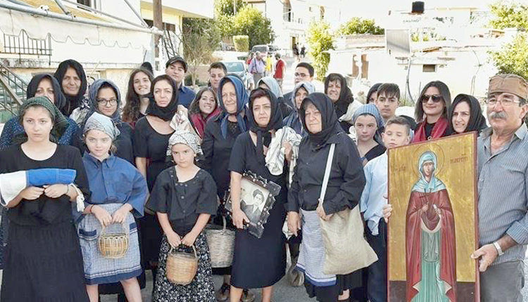 Η συγκινητική αναπαράσταση άφιξης των προσφύγων στα Φιλίσια, μετά τον διωγμό τους από τα πάτρια εδάφη, αναβίωσε 