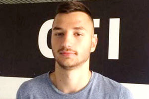 ΓΙΟΥΧΤΑΣ: Πήρε και τον νεαρό Μάνο Λογοθέτη