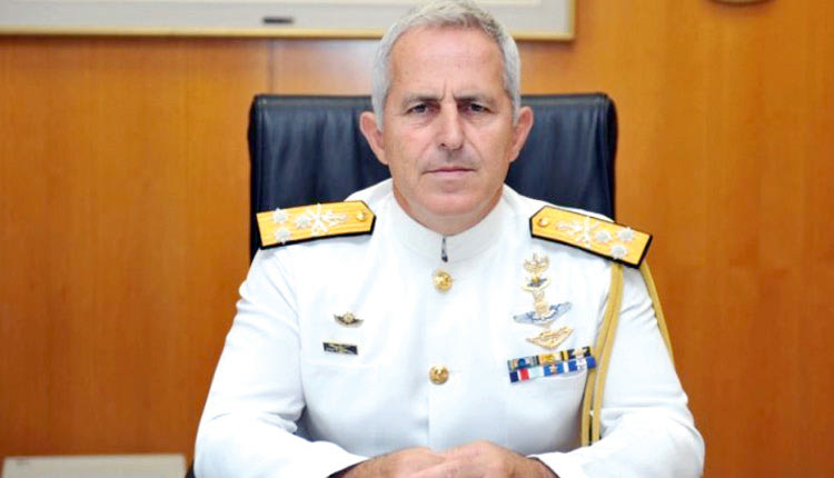 ο αρχηγός ΓΕΕΘΑ, ναύαρχος Ευάγγελος Αποστολάκης