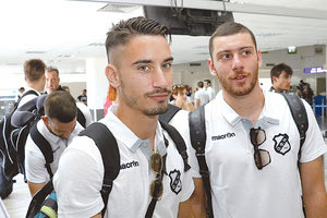 Κοροβέσης και Δεληγιαννίδης χθες στο αεροδρόμιο