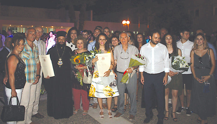 ο Μύρων Κτιστάκης χειροτονήθηκε μητροπολίτης Ν. Ζηλανδίας και την επόμενη Τετάρτη -προχθές- ορκίστηκε γιατρός στο Πανεπιστήμιο Κρήτης! 