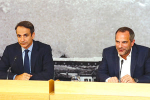 Ο κ. Μητσοτάκης σε συνέντευξη με τον κ. Ζούλα