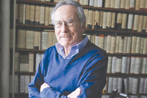 Ο καθηγητής Ιωάννης Γιαννάς