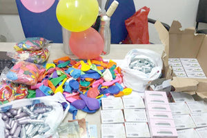 Πουλούσαν αέριο... γέλιου