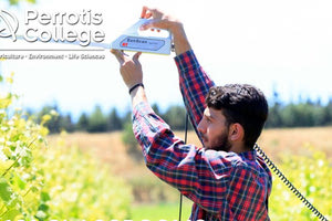 στο Perrotis College της Αμερικανικής Γεωργικής Σχολής. 