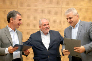 Μνημόνιο συνεργασίας υπέγραψαν χθες το ΤΕΙ Κρήτης και το Ίδρυμα Τεχνολογίας και Έρευνας παρουσία του αναπληρωτή υπουργού Παιδείας, αρμόδιου για την έρευνα και την καινοτομία, Κώστα Φωτάκη.