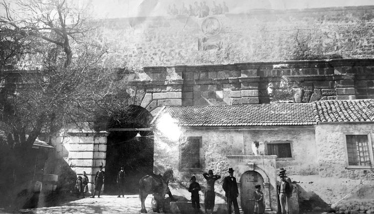 ΦΩΤΟ ΗΜΕΡΑΣ: Πώς ήταν η Χανιώπορτα