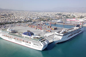 κρουαζιερόπλοια στο λιμάνι του Ηρακλείου