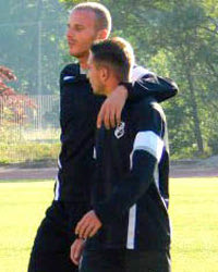 ο Τάσος Παπάζογλου με τον Βασίλη Κουτσιανικούλη