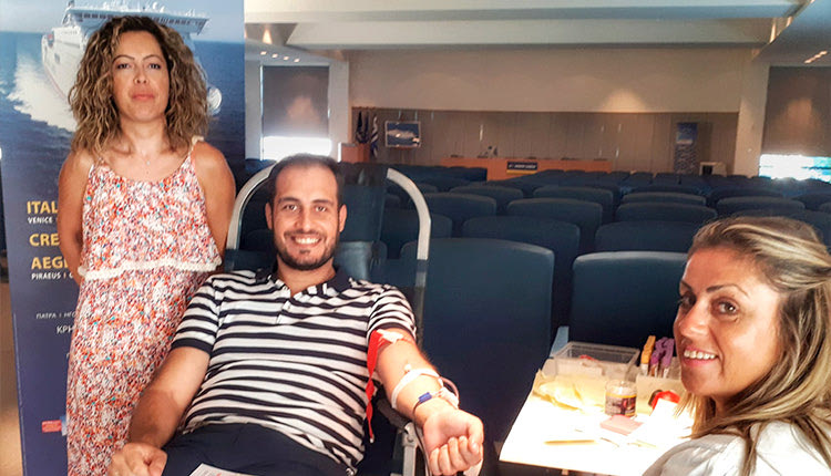 ΑΝΕΚ: Συγκινητική ανταπόκριση στην εθελοντική αιμοδοσία