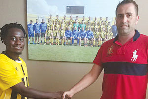 Ο γενικός διευθυντής του Εργοτέλη κ. Τουτζάρης καλωσόρισε τον Κουάτενγκ στην οικογένεια του Εργοτέλη