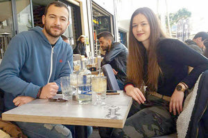 Η Χρύσα Γρηγοριάδου με τον συντάκτη της “Π” Στέφανο Γκαναδάκη