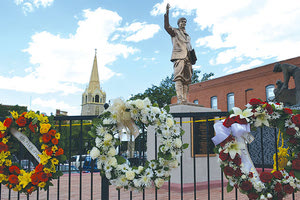 Ανδριάντας στην Αμερική για το παλικάρι της Κρήτης