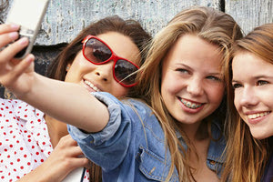 Οι ναρκισσιστές έφηβοι παίρνουν καλύτερους βαθμούς