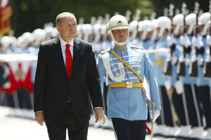 Χολιγουντιανή φιέστα  η ορκωμοσία Ερντογάν