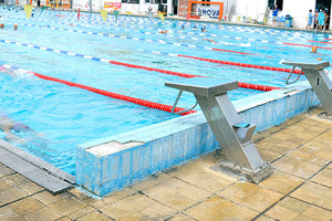 ΥΓΡΟΣ ΣΤΙΒΟΣ: Οι γονείς ευχαριστούν ΔΕΠΑΝΑΛ για την προσφορά της στο κολυμβητήριο