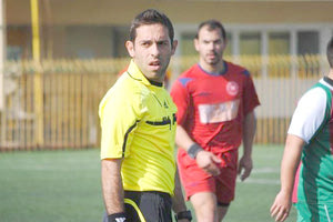 “Σταματάω, αλλά μπορώ να βοηθήσω …”