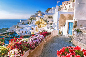 Πρόστιμα και 48ωρο «λουκέτο» σε γνωστά κλαμπ στον Άλιμο και στη Σαντορίνη