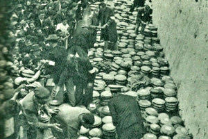 Μια σπάνια φωτογραφία στο μοναστήρι