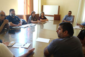 “Καρότο και μαστίγιο” στους καταστηματάρχες