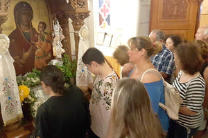 Στην Παναγιά Καμαριανή στην Αλικαρνασσό συνέρρευσαν εκατοντάδες Ηρακλειώτες