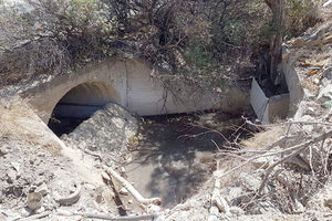 Δεκάδες εστίες ρύπανσης στον Καρτερό καταγγέλλουν οι κάτοικοι