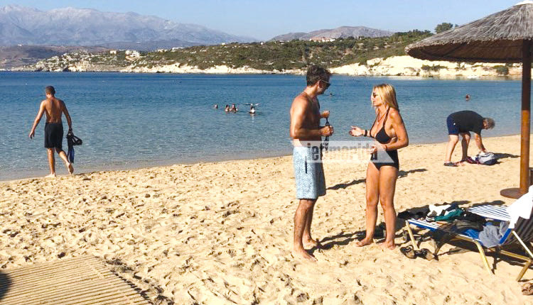 ο πρόεδρος της ΝΔ Κυριάκος Μητσοτάκης στο Μαράθι  για να κάνει φέτος τις διακοπές του, μαζί με τη σύζυγό του Μαρέβα και τα παιδιά τους. 