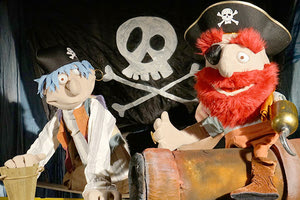 Η ομάδα «ΟΥΠΣ!» παρουσιάζει την παράσταση κουκλοθεάτρου «Ατρόμητοι Πειρατές»