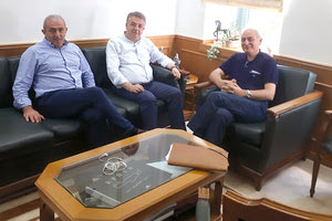 Συναντήσεις είχε ο βουλευτής Ηρακλείου ΣΥΡΙΖΑ Σωκράτης Βαρδάκης και ο δήμαρχος Βιάννου Παύλος Μπαριτάκης με τον περιφερειάρχη Σταύρο Αρναουτάκη