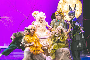 Η παράσταση «Όνειρο Καλοκαιρινής Νύχτας» ανεβαίνει απόψε στο κηποθέατρο «Ν. Καζαντζάκης».