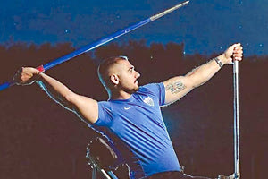 ο Μανώλης Στεφανουδάκης, στο αγώνισμα του ακοντισμού F54 που πραγματοποιήθηκε χθες το πρωί, στο Ολυμπιακό Στάδιο του Βερολίνου.