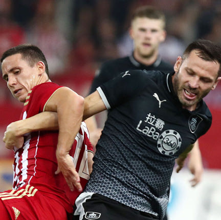 Μπέρνλι - Ολυμπιακός:  οι Άγγλοι έμαθαν πώς αντιμετωπίζεται το ποδόσφαιρο στην τριτοκοσμική Ελλάδα.