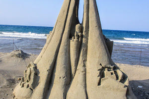 τα γλυπτά από άμμο στην Αμμουδάρα.