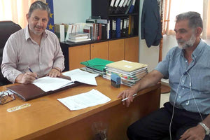 Στα γραφεία του Δήμου Γόρτυνας υπογράφηκε η σύμβαση για την εκτέλεση του έργου «ανόρυξη υδρευτικής γεώτρησης στην τοπική κοινότητα Αμπελούζου».