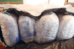 ΝΑΡΚΩΤΙΚΑ: Ψάχνει τους εμπόρους των 20 κιλών χασίς η ΕΛ.ΑΣ.