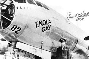 Το αεροπλάνο που έριξε την πρώτη ατομική βόμβα