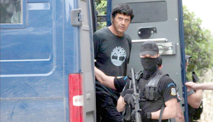 Στις φυλακές Χαλκίδας μετήχθη ο καταδικασμένος σε 6 φορές ισόβια για την υπόθεση της 17 Νοέμβρη Χριστόδουλος Ξηρός.