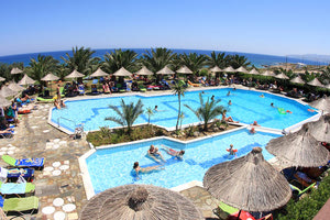 ξενοδοχείο - πισίνα