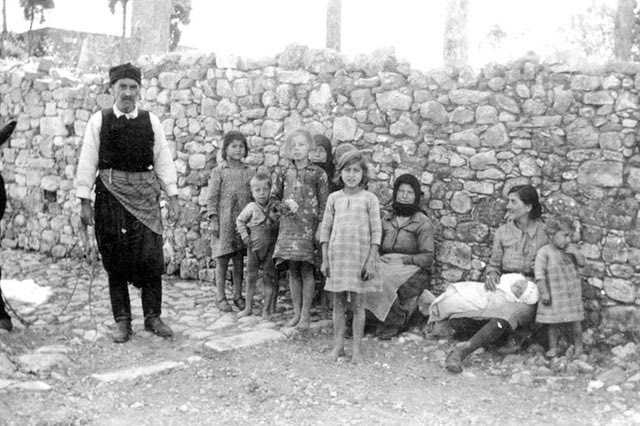 ΦΩΤΟ ΗΜΕΡΑΣ: Όχι πολλά παιδιά, μόνο 5, 6... 7!