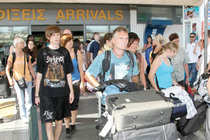 αεροδρόμιο - τουρίστες