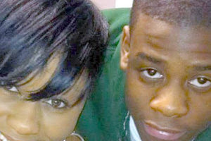 Ο Tyrell Matthews-Burton και η μητέρα του